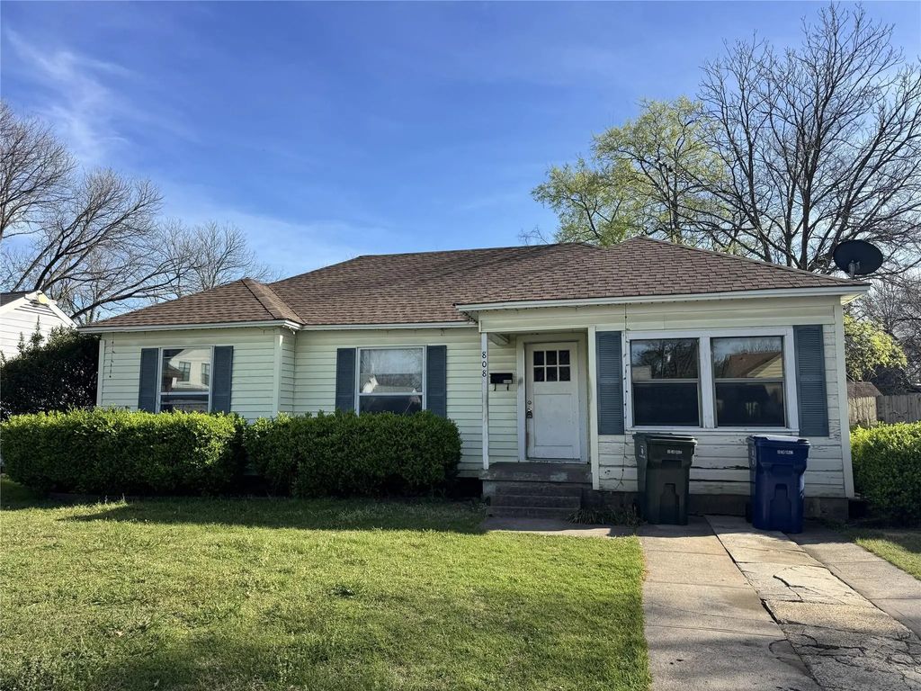 808 Magnolia Drive, Garland