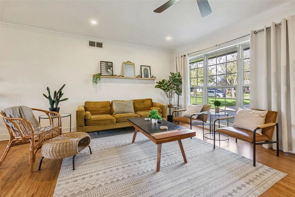 523 Westwood Drive, Richardson