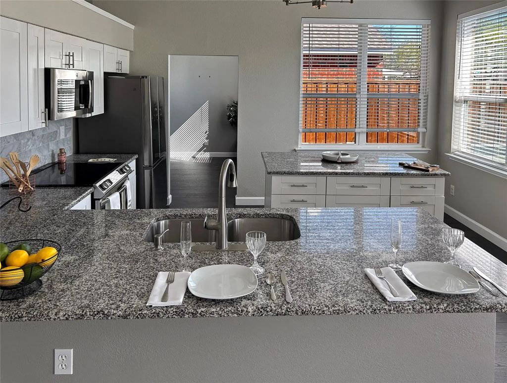 2951 Chanute Drive, Grand Prairie