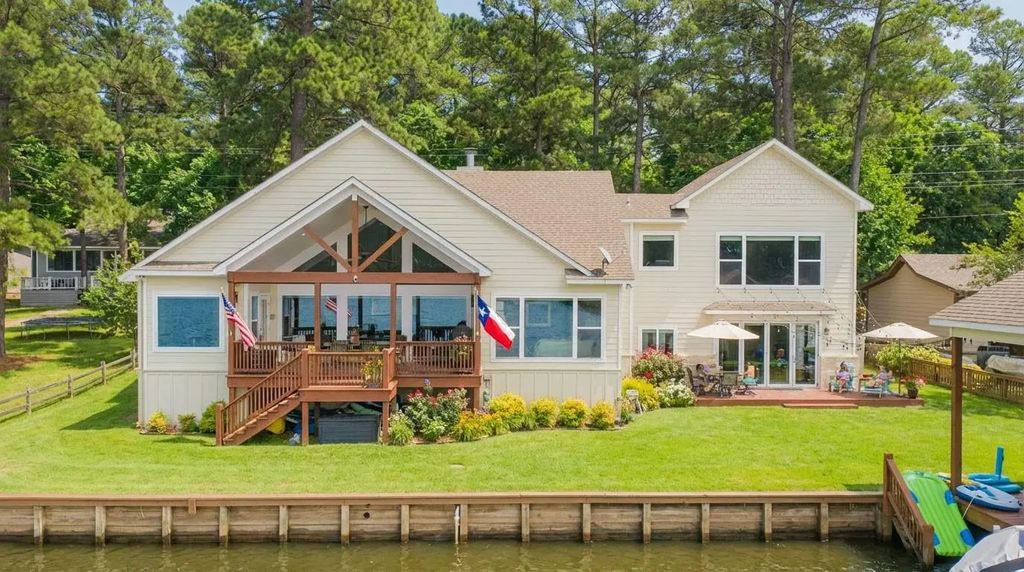 518 Whispering Pine Trail, Mount Vernon