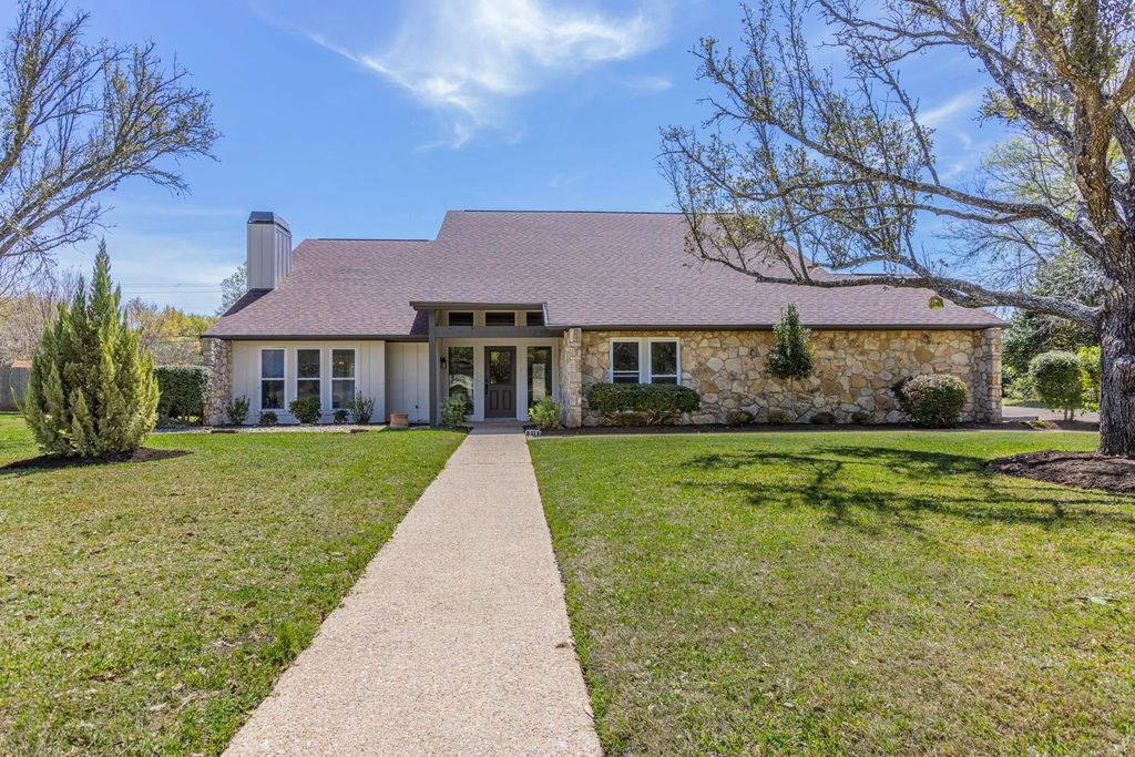 318 Bluebonnet Circle, Waco