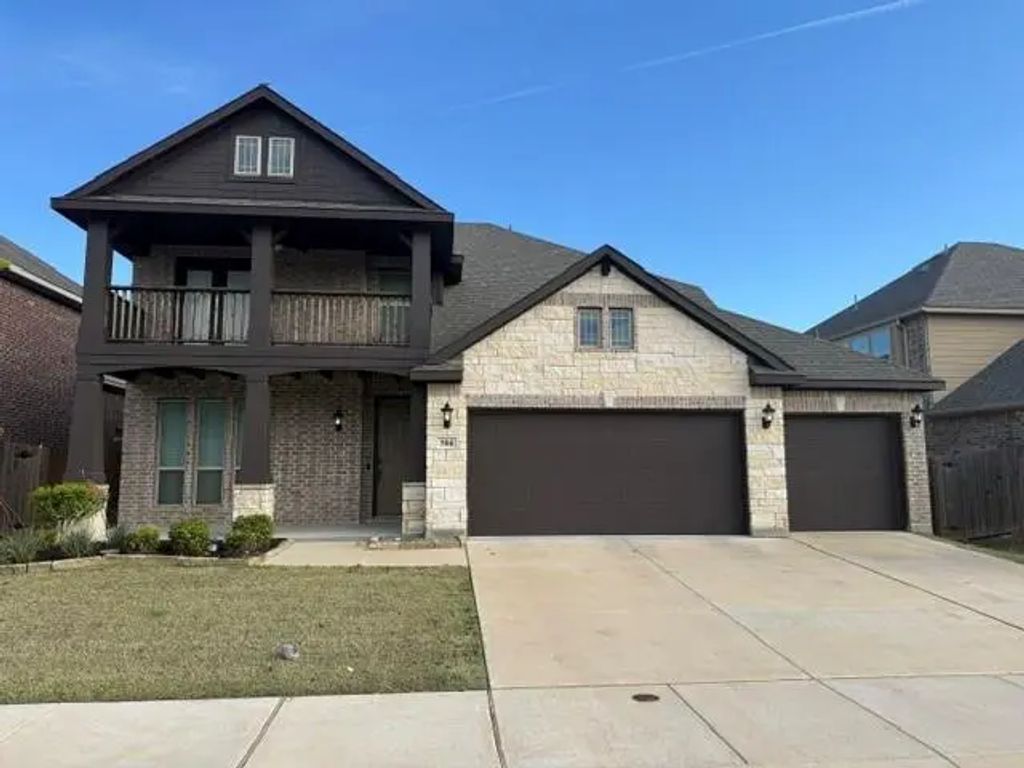 504 Ridgewater Trail, Fort Worth