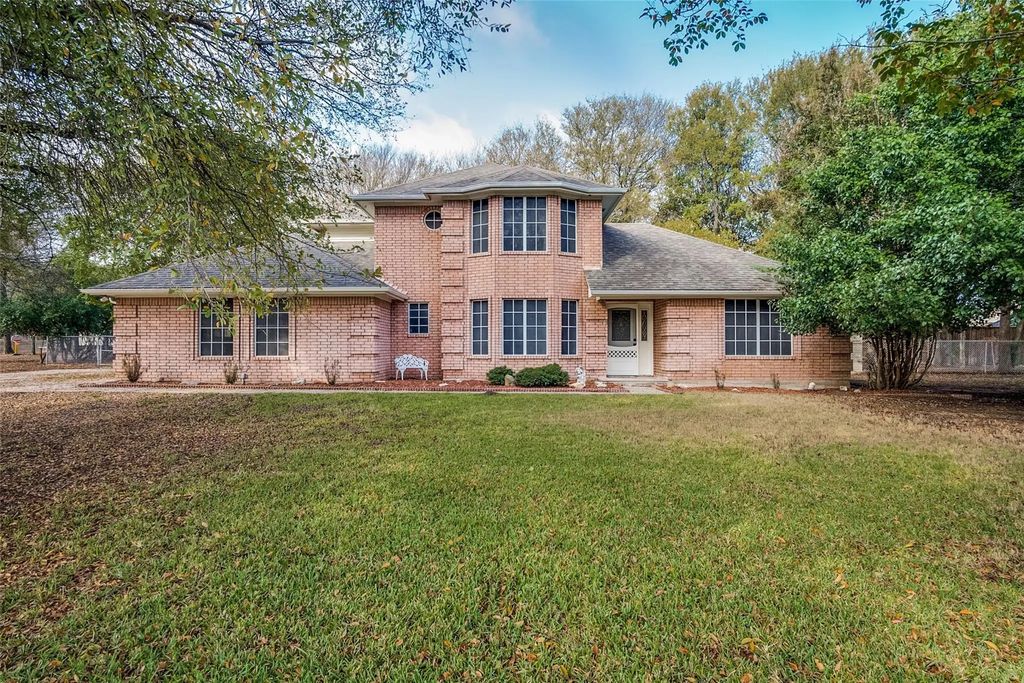 221 Valley Ranch Road, Weatherford
