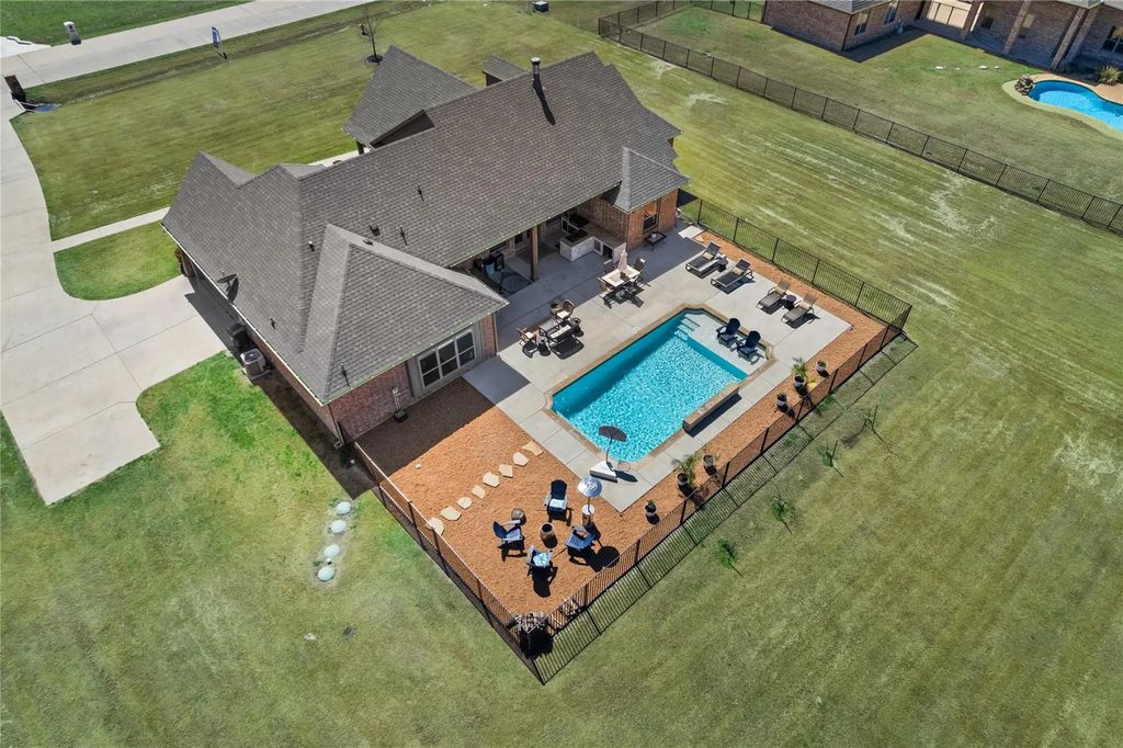 4421 Lake Breeze Drive, McKinney