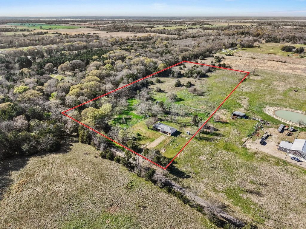 338 County Road 1120, Ravenna