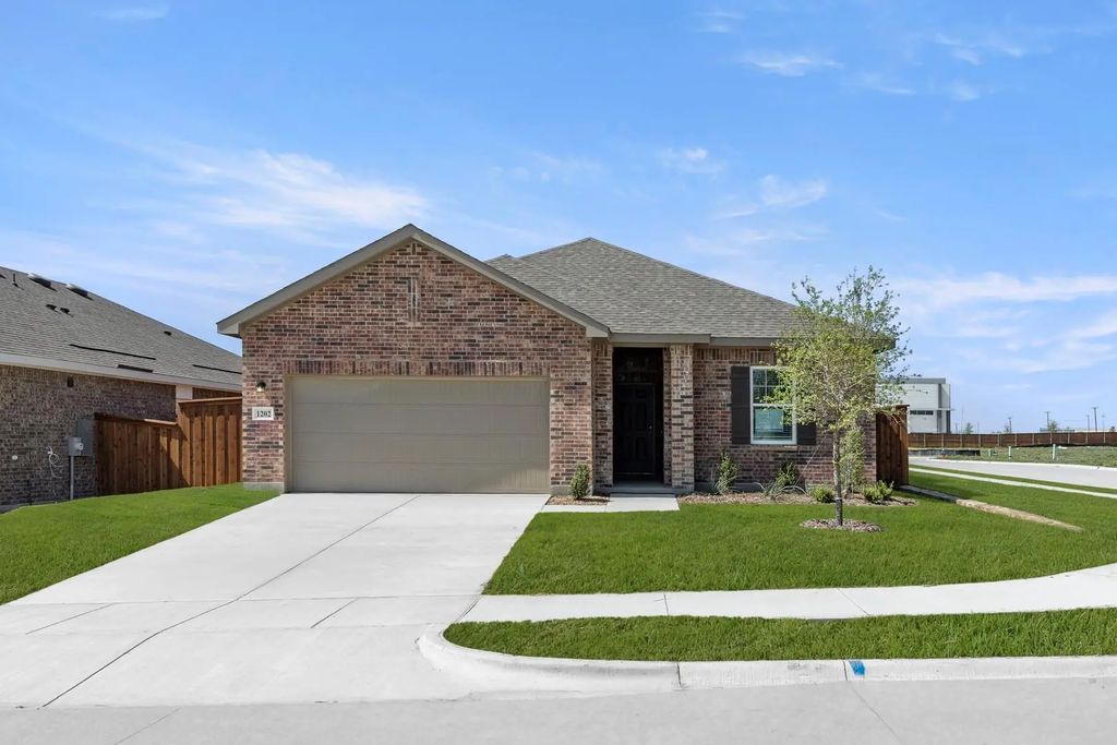 1202 Lambert, Forney