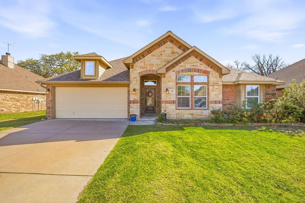 883 Mimosa Court, Stephenville