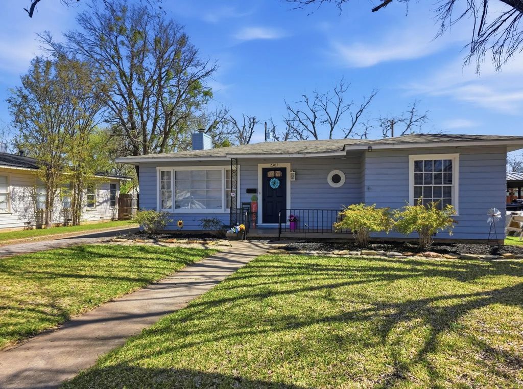 2302 Berkley Street, Brownwood