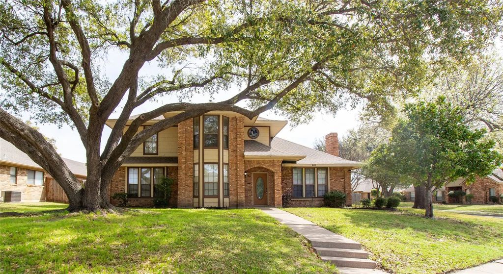 1602 Camelot Lane, Rowlett