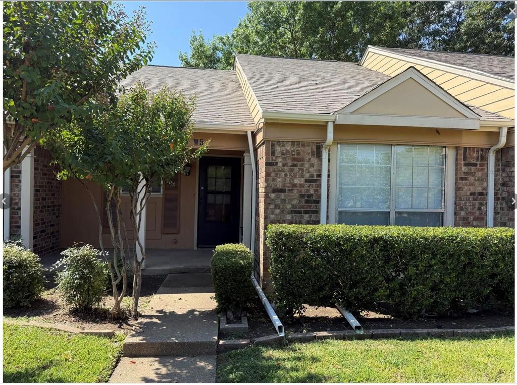 2500 E Park Boulevard W5, Plano