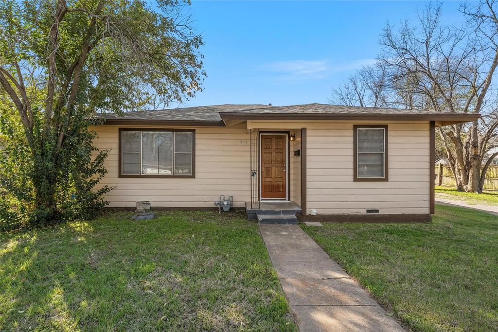 915 Faulkner Lane, Waco