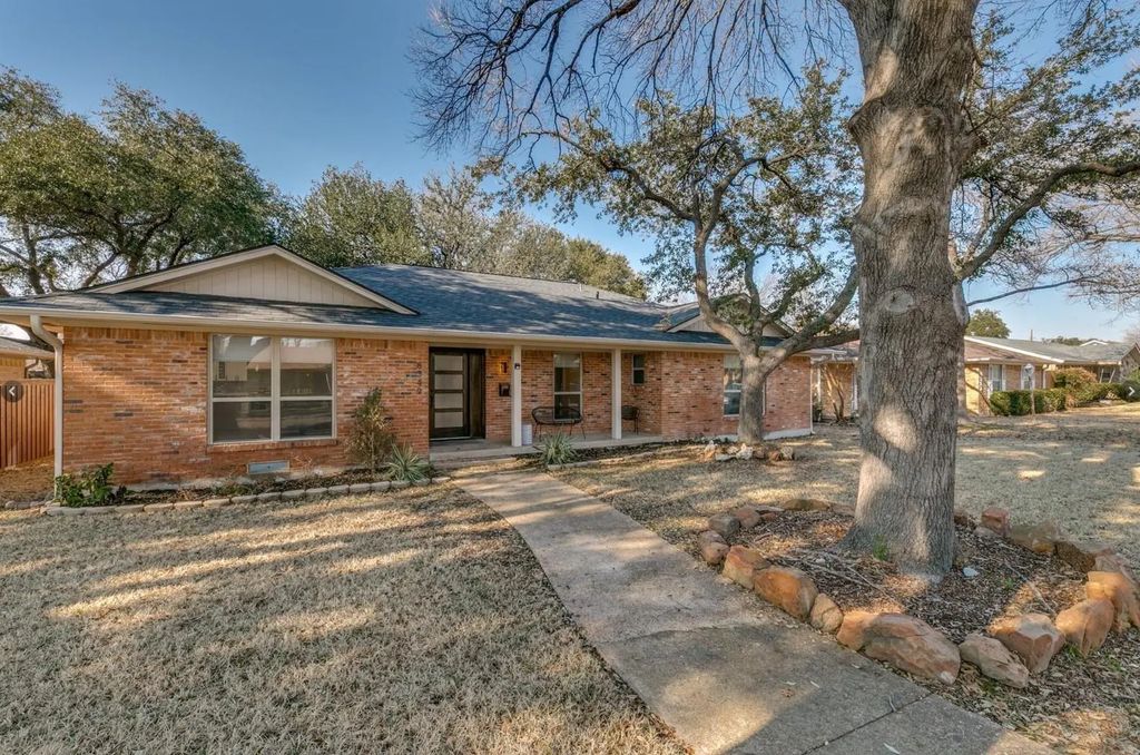 8349 Londonderry Lane, Dallas