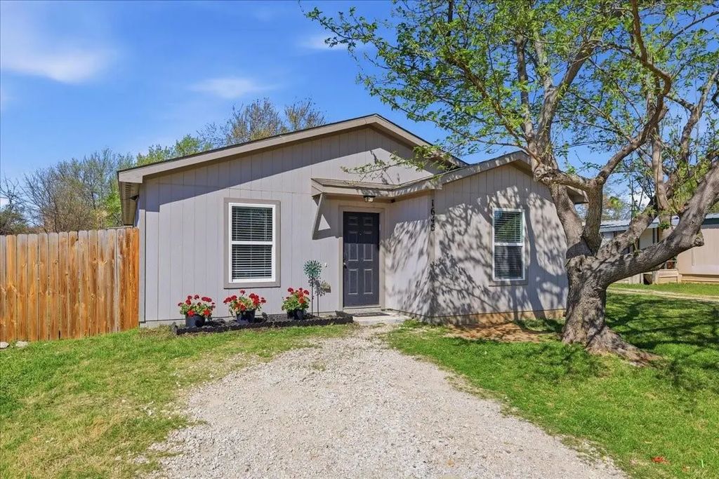 1645 Gale Drive, Pelican Bay