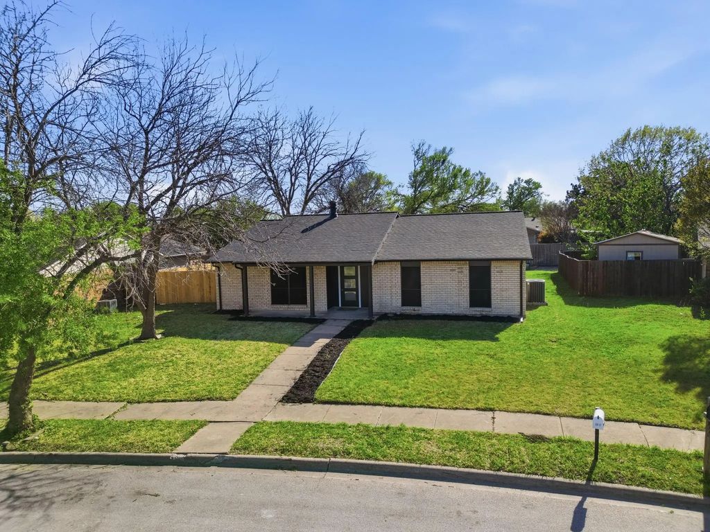 1817 Vine Drive, Garland
