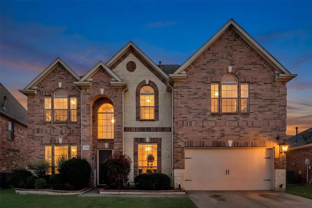 2335 Clark Trail, Grand Prairie