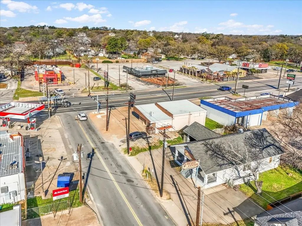 105 Eureka Street, Weatherford