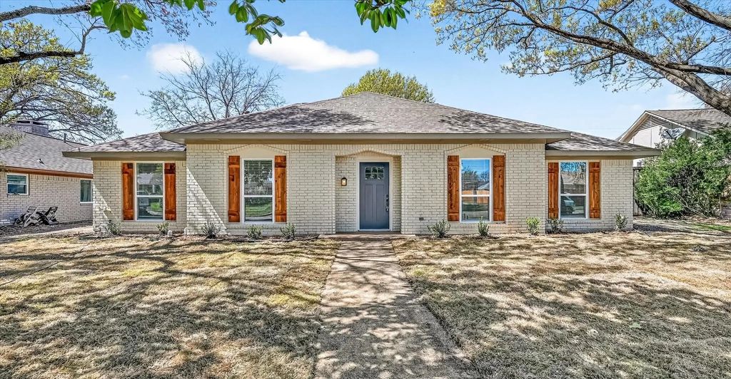 303 Sycamore Creek Road, Allen