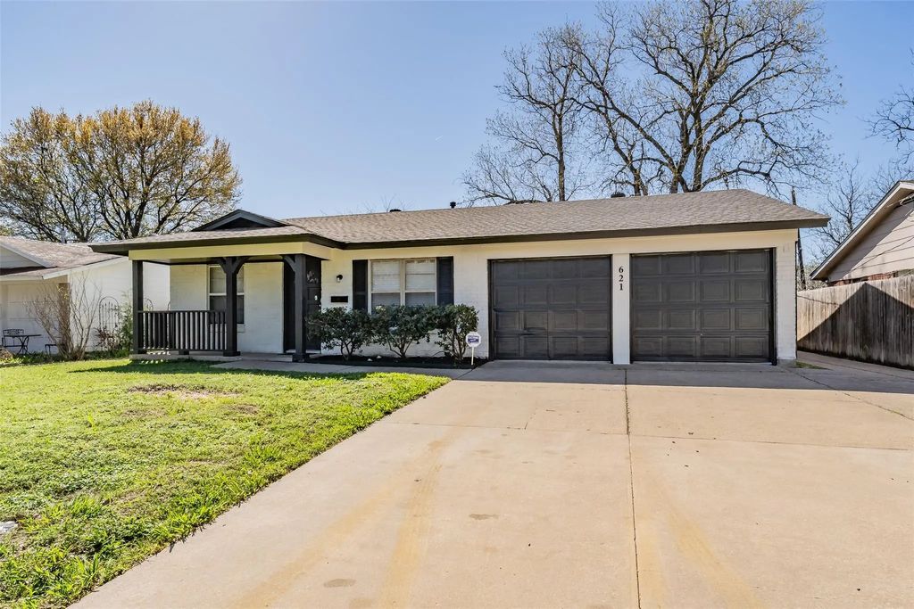 621 N Briery Road, Irving