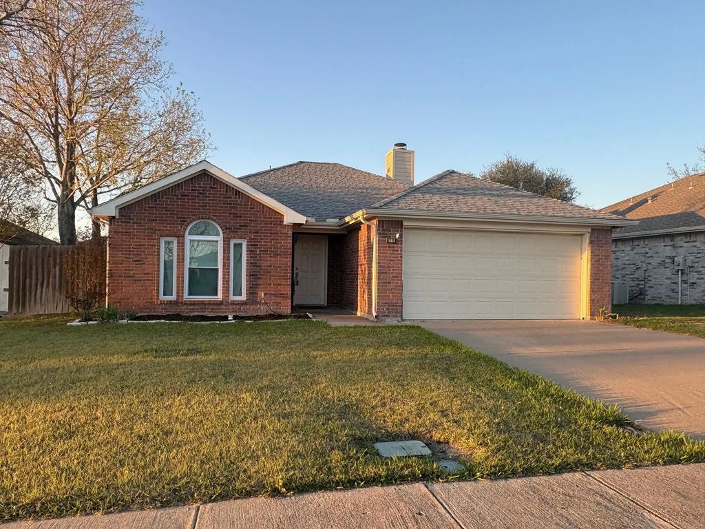 1221 Crooked Creek Court, Midlothian