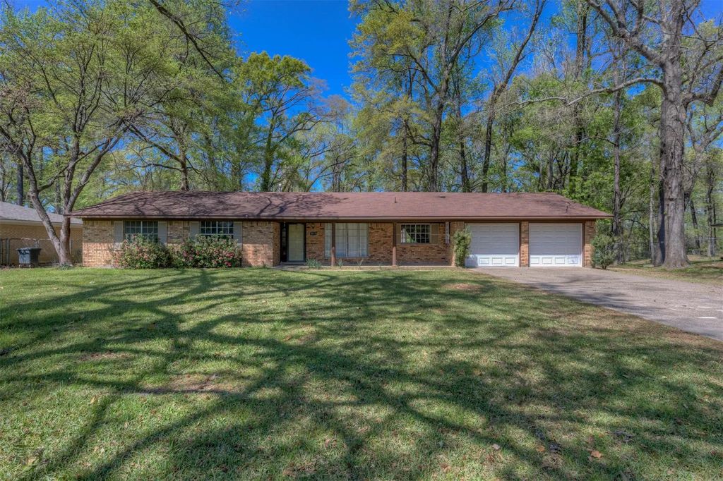 8113 Dogwood Trail, Haughton