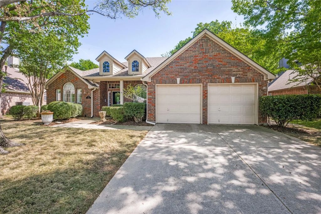 2201 Cheshire Drive, Flower Mound