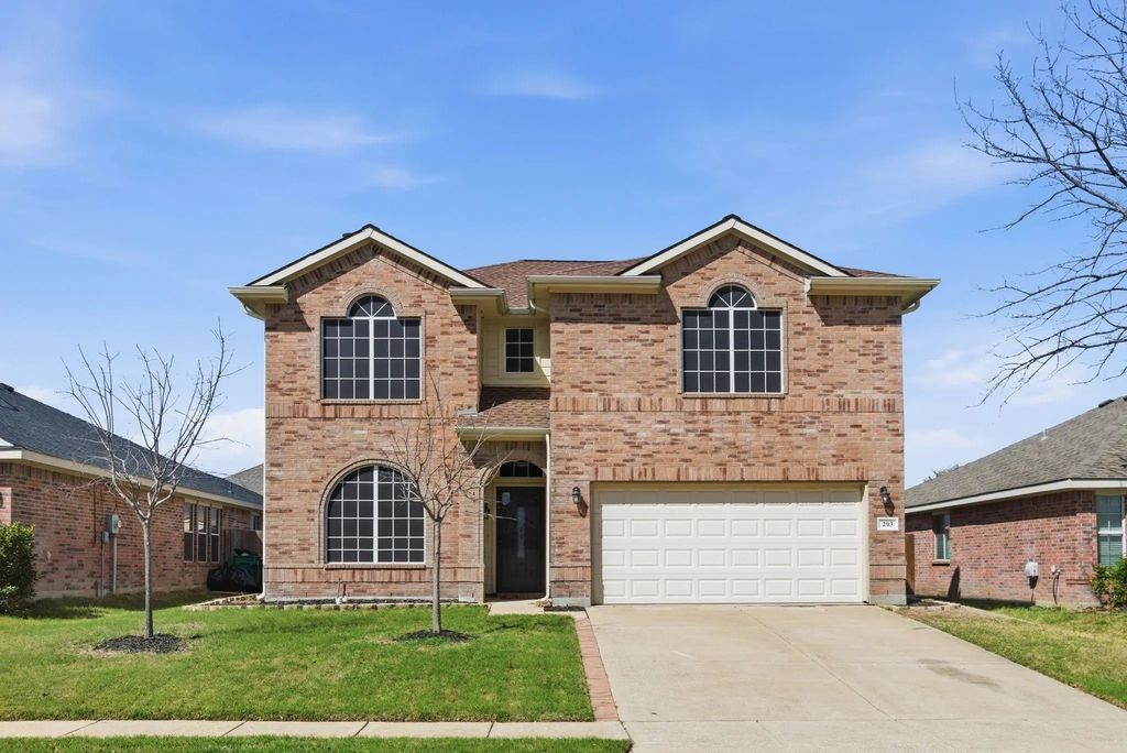 203 Stampede Street, Waxahachie