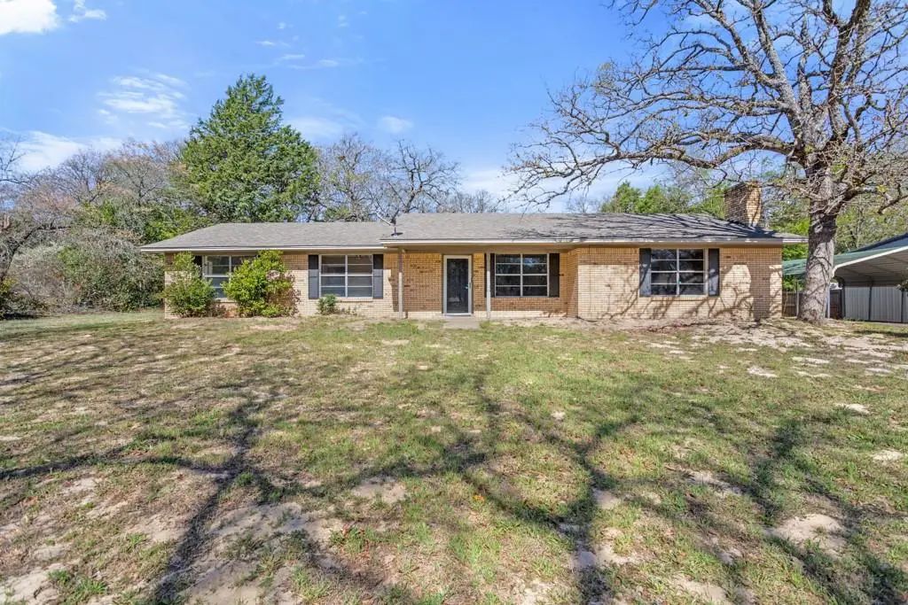 6772 Fm 2494, Athens