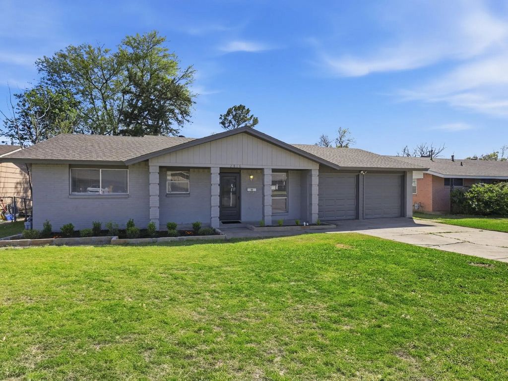 2816 Winslow Street, Irving
