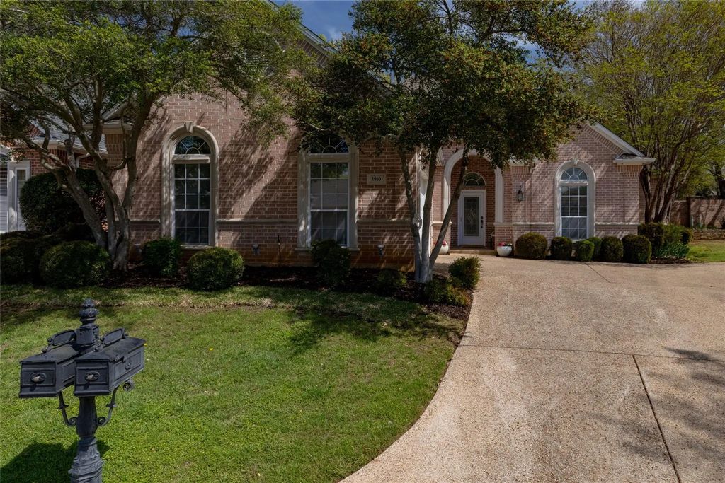 1910 Channing Park Drive, Arlington