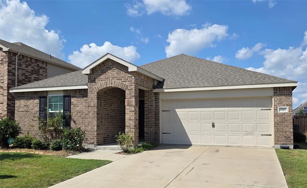 1117 Ainsley Lane, Forney