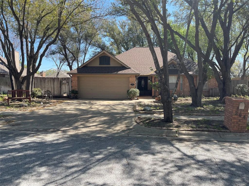 204 Roy Lane, Keller