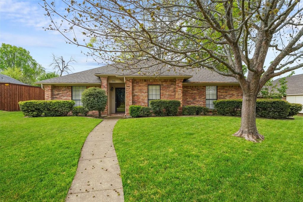 805 Lake Meadows Drive, Rockwall