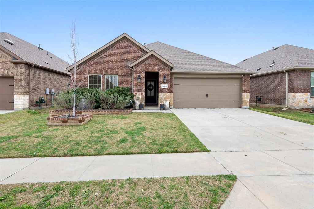 11028 Los Alamos Drive, Aubrey