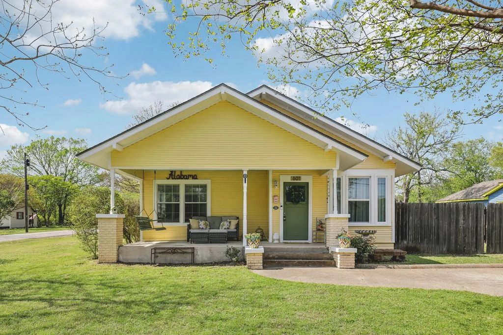 601 Williams Street, Waxahachie