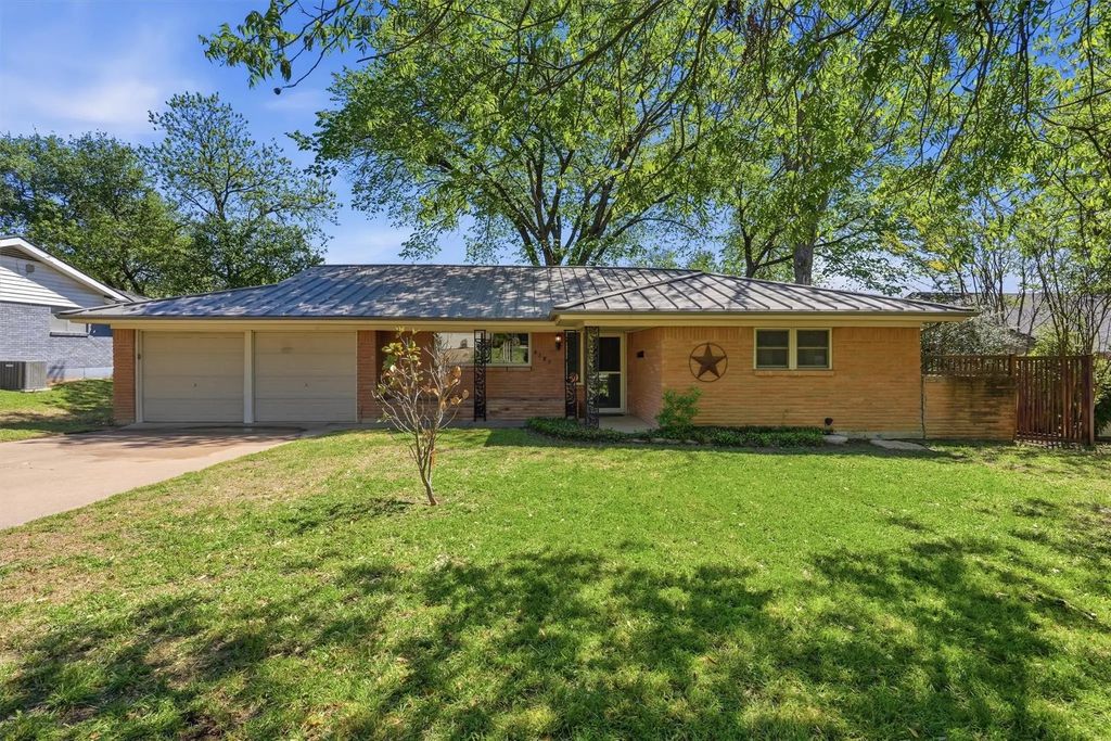 4105 Springbranch Drive, Benbrook