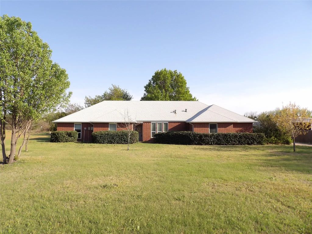 1169 Maree Drive, Waxahachie
