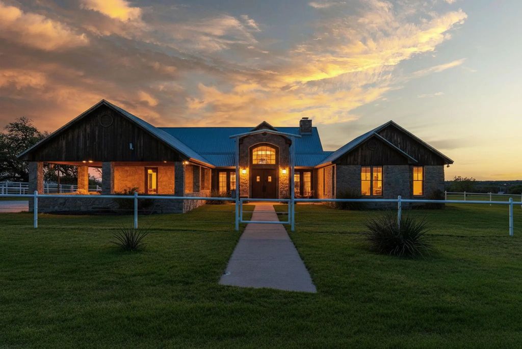 404 Private Road 1562, Stephenville