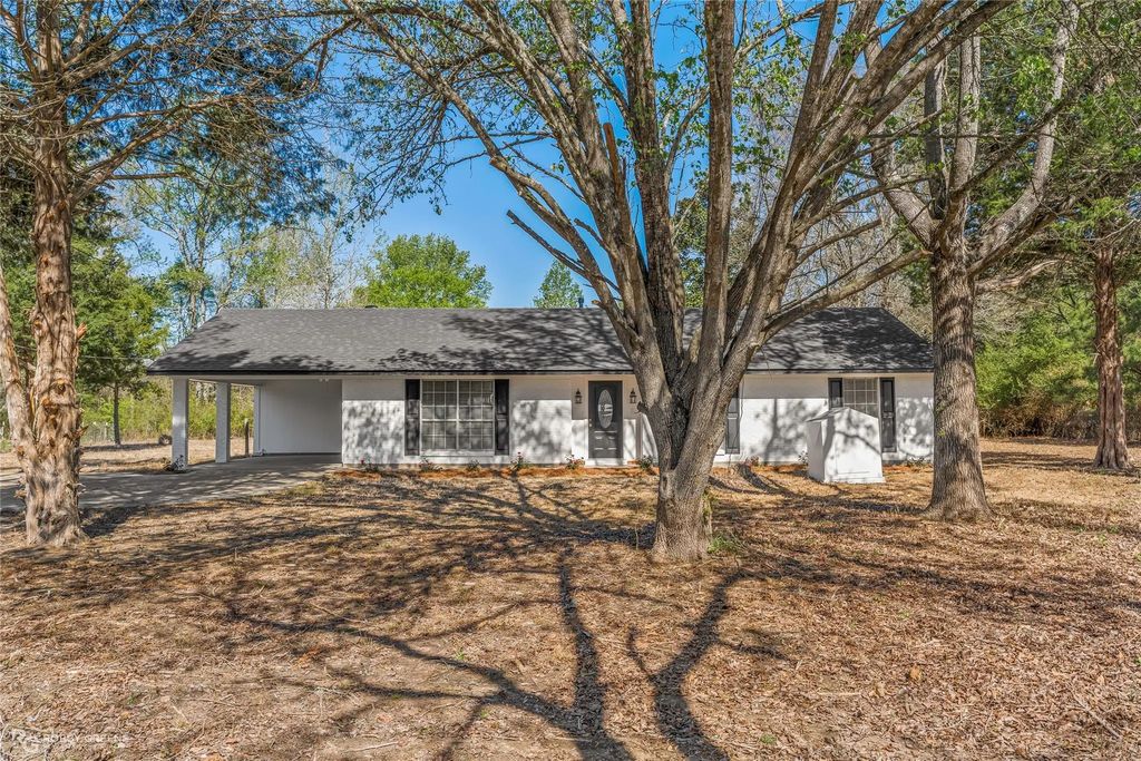 2830 Lancer Lane, Keithville