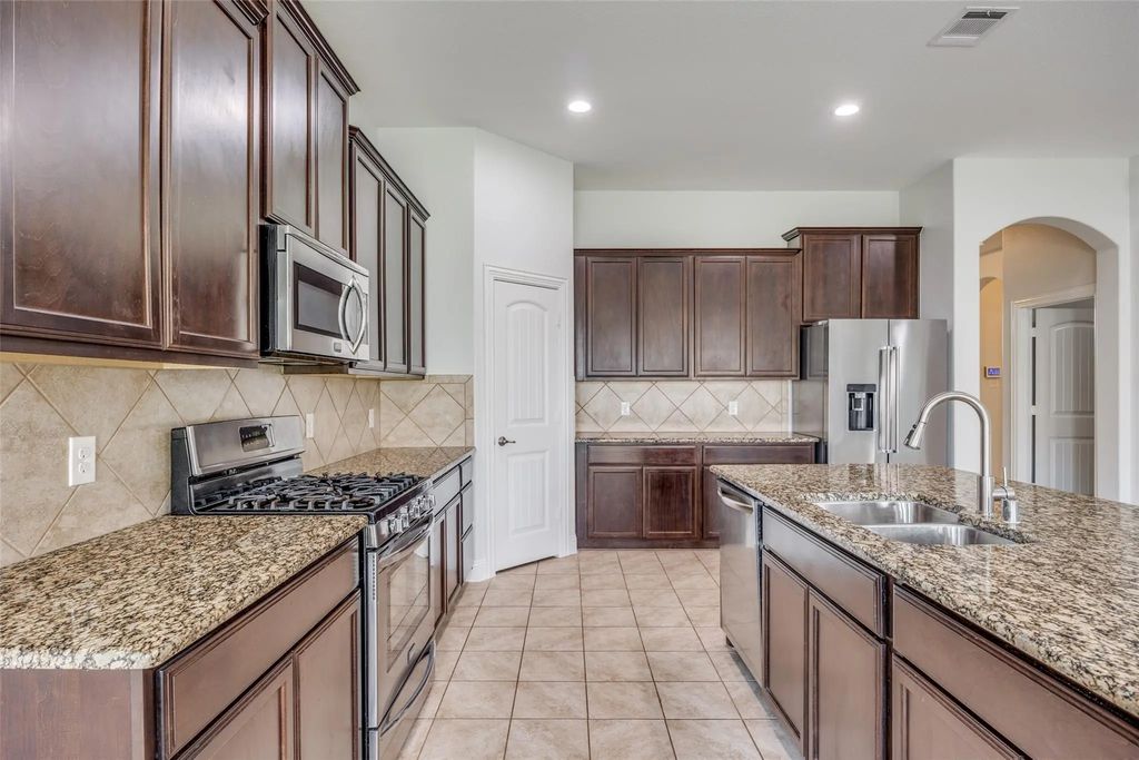 3716 Riversdale, Frisco