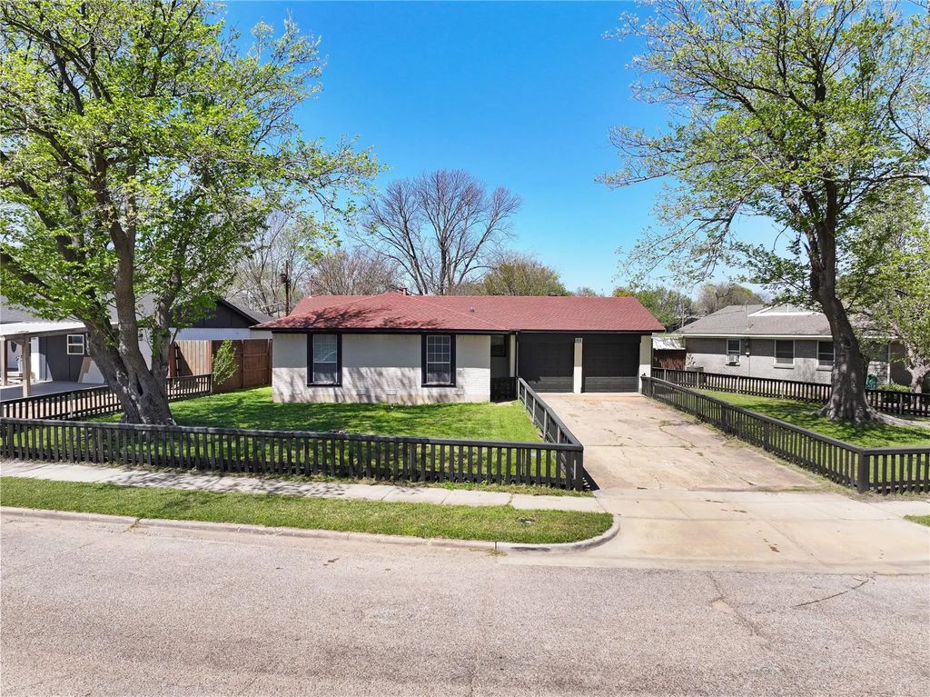 2707 Judy Drive, Mesquite