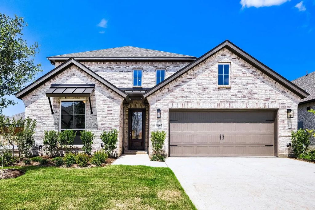 4407 Windy Point Road, Oak Point