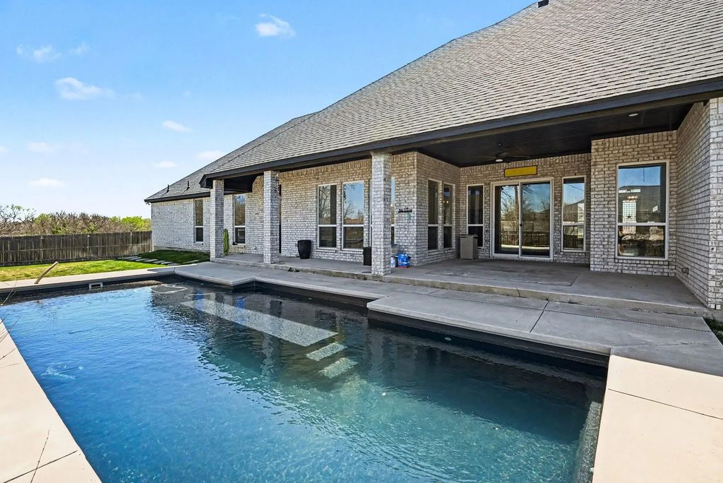 12716 Dusty Springs Court, Fort Worth