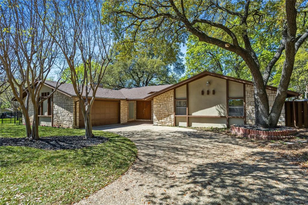15721 Mapleview Circle, Dallas