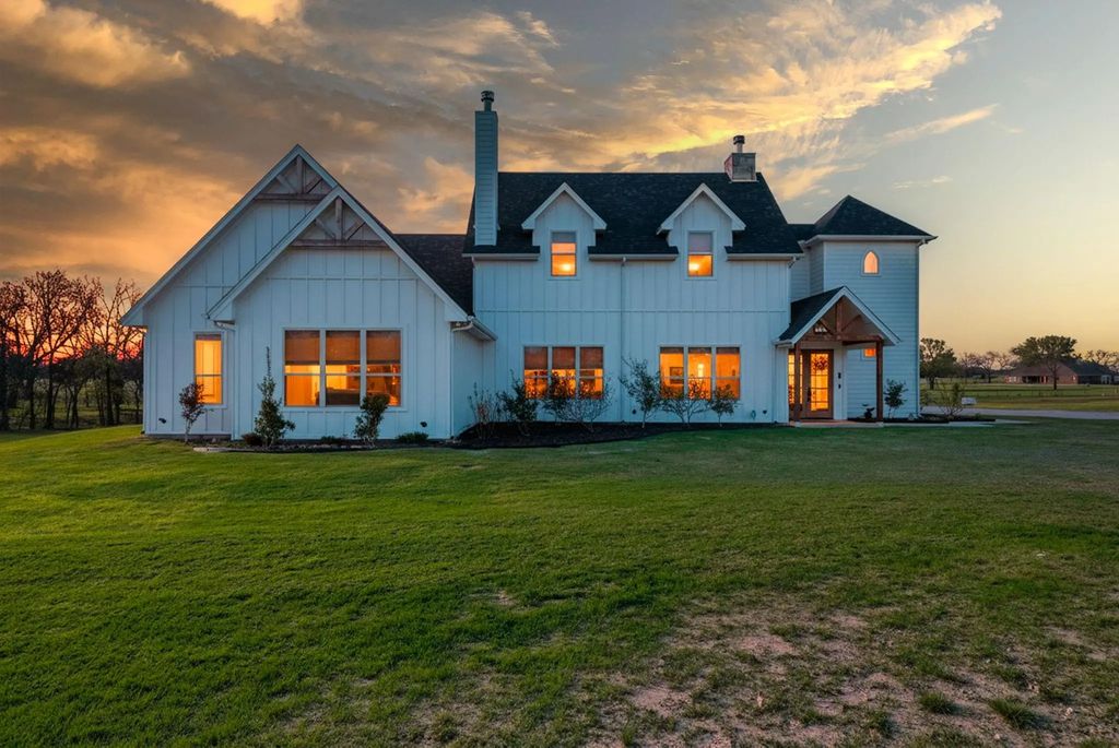 172 Rain Dance Trail, Decatur