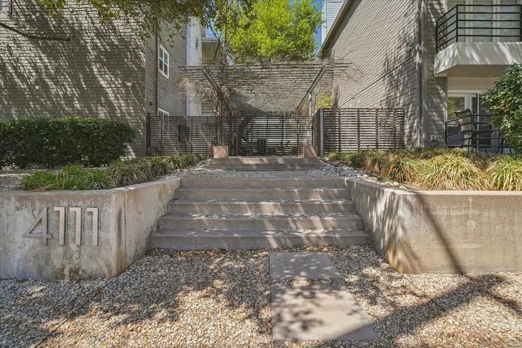 4111 Cole Avenue 14, Dallas