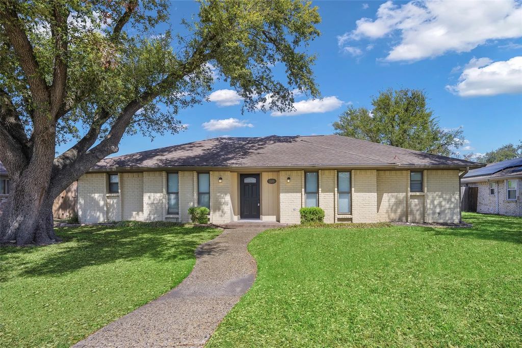 1109 Edgewood Drive, Richardson