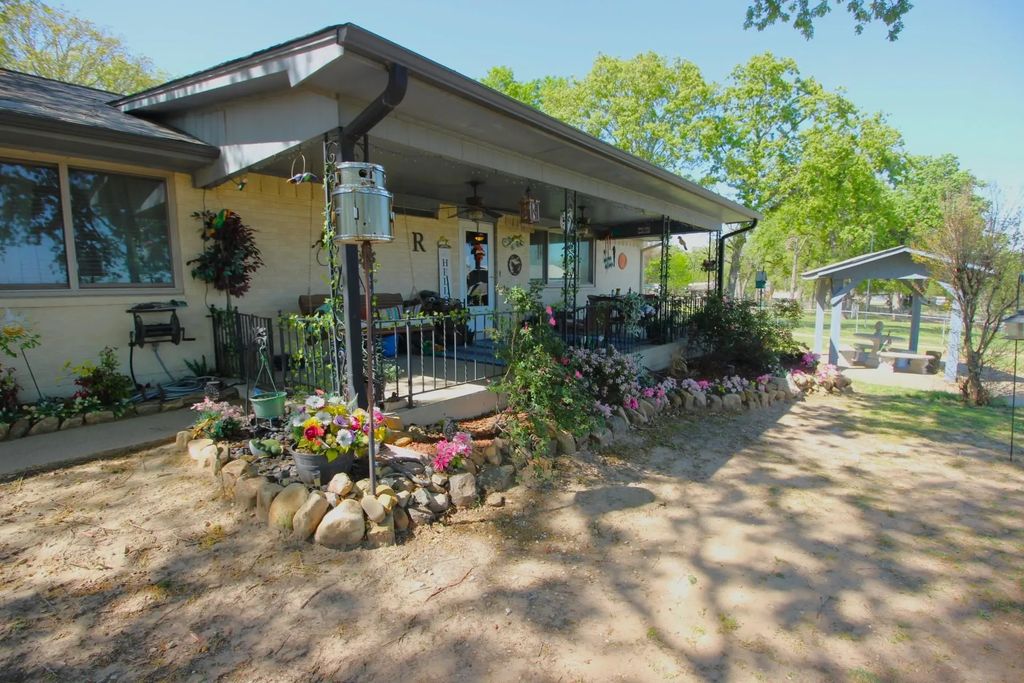 205 Mason Drive, Seven Points