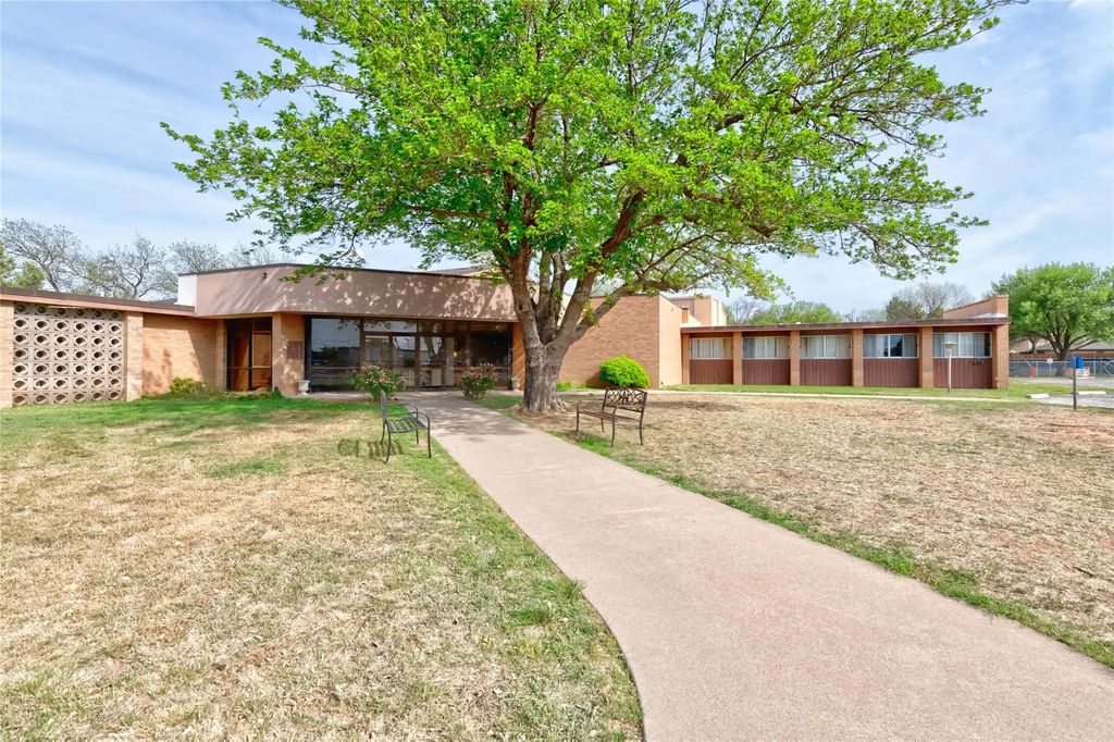 4515 S 14th Street, Abilene