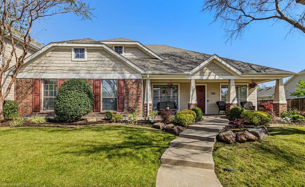 2711 Kennedy Drive, Melissa