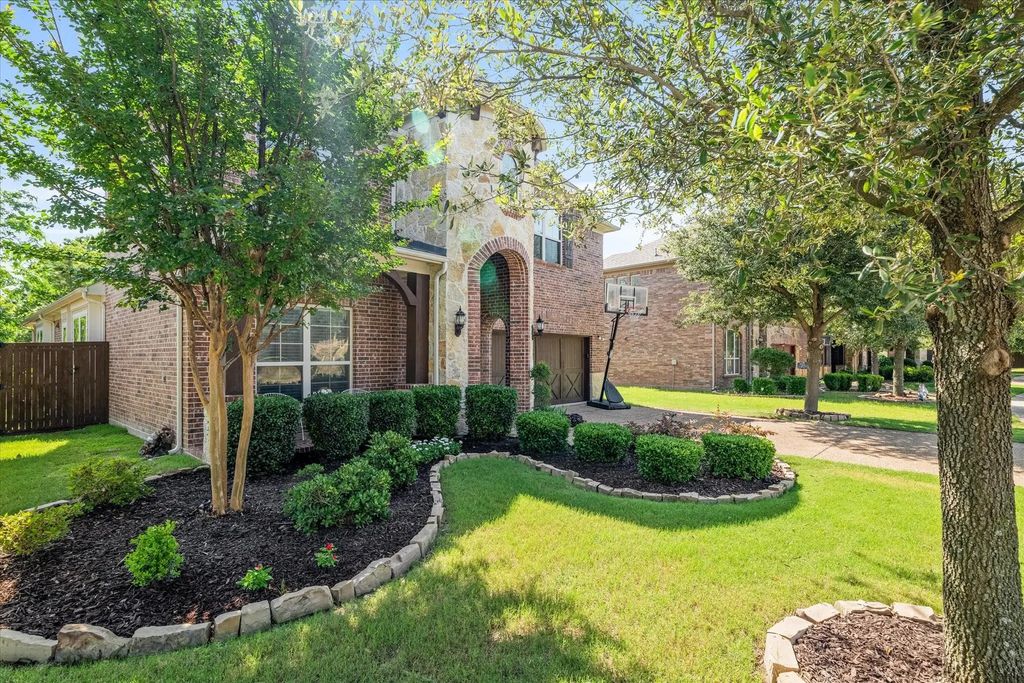 12130 Jackson Creek Drive, Dallas